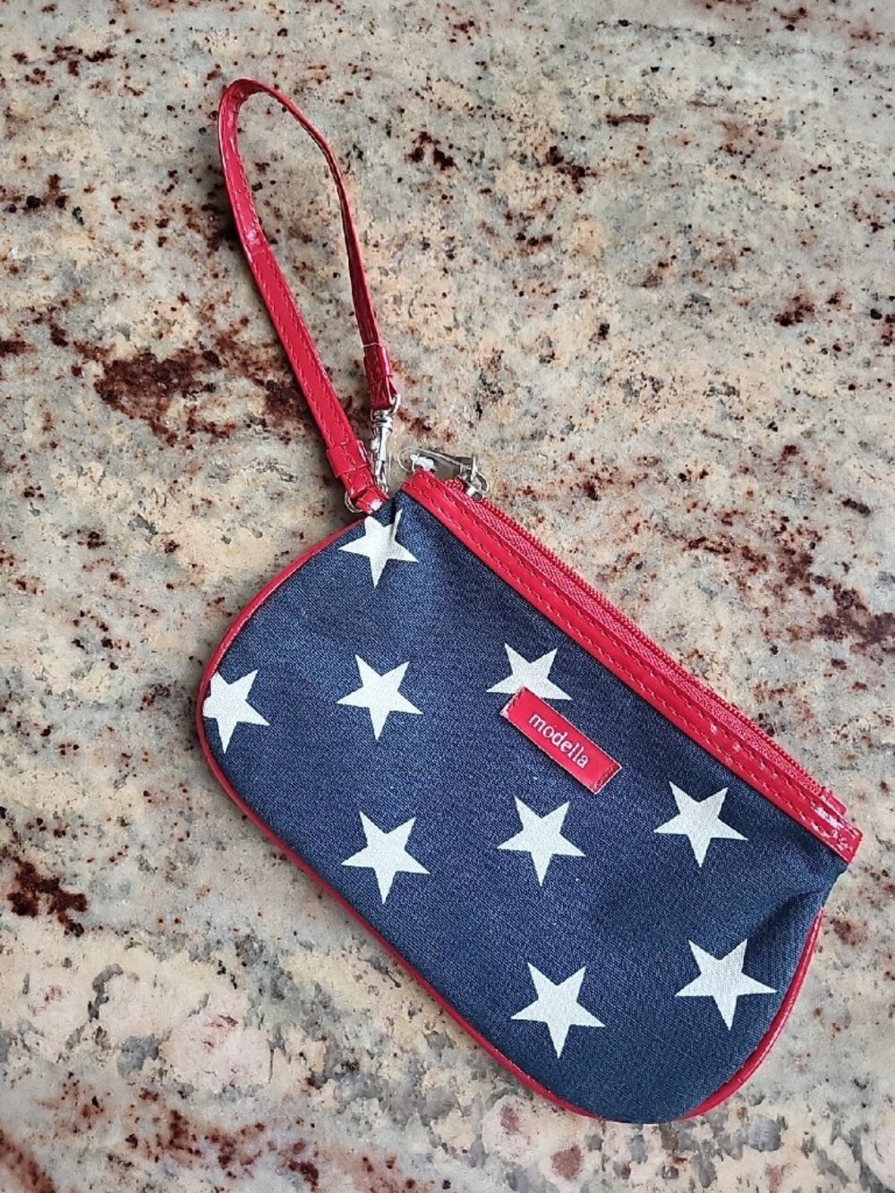 Modella Zipper Pouch Red White Blue Stars, zipper closure heat chain latch purse